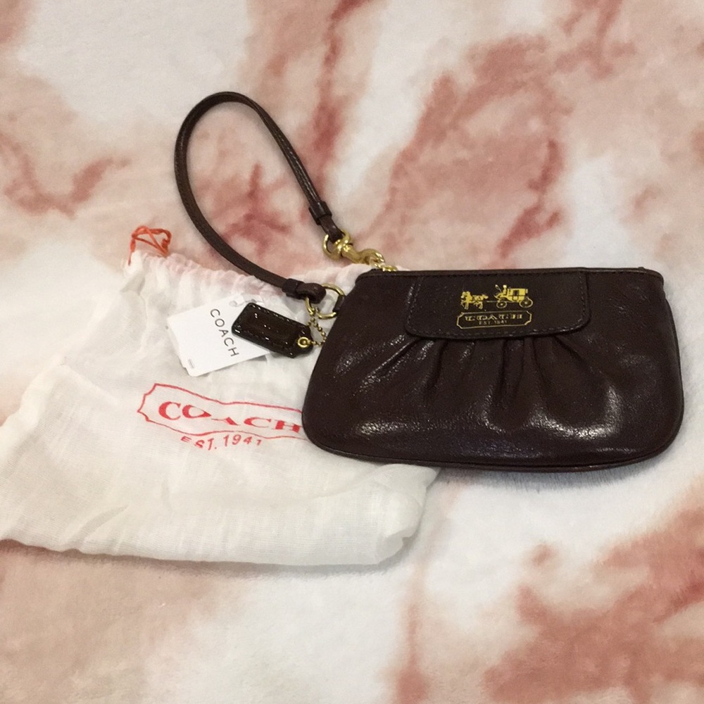 Coach Est 1941 Clutch Mini Handbag NWT keychain Chocolate Brown Leather Zip - Picture 5 of 16